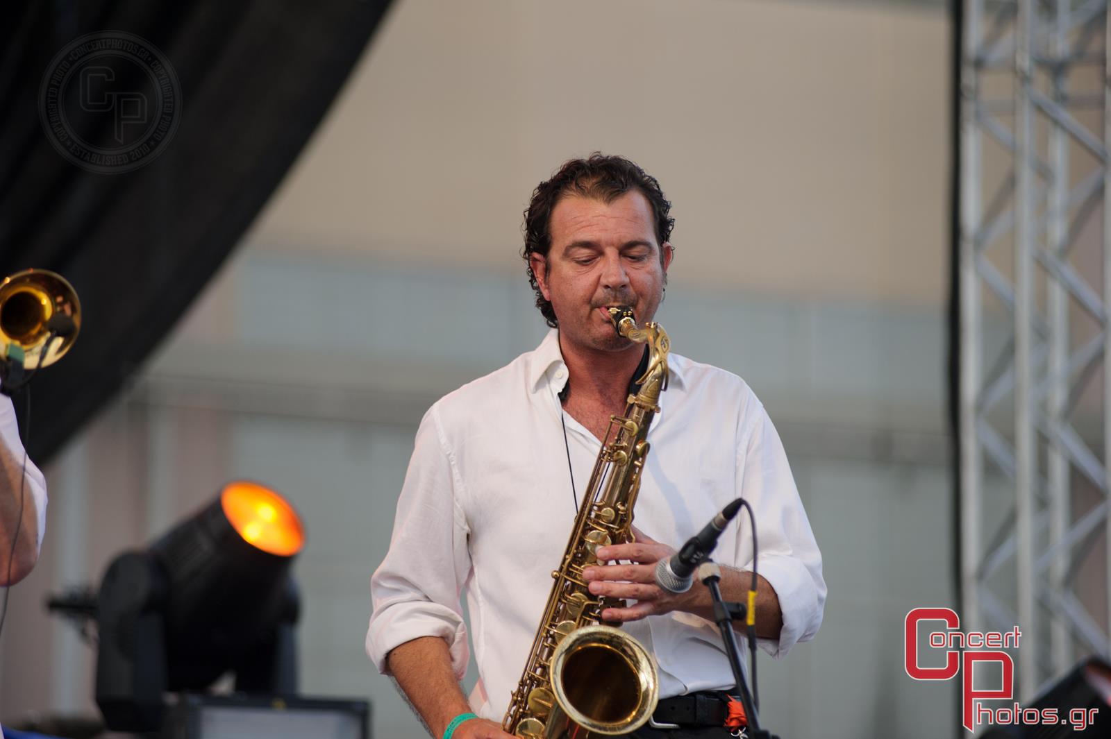 Thievery Corporation Imam Baildi Boogie Belgique Penny And The Swingin' Cats-Thievery Corporation Imam Baildi Boogie Belgique Penny And The Swingin' Cats photographer:  - concertphotos_20140617_19_51_23